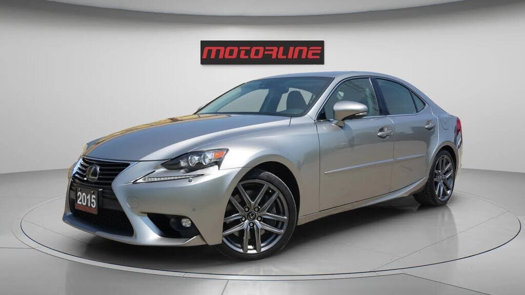 Lexus IS