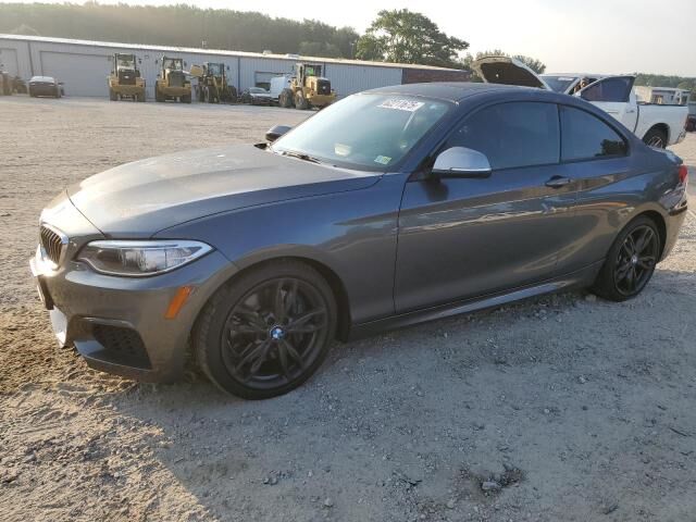BMW M235i