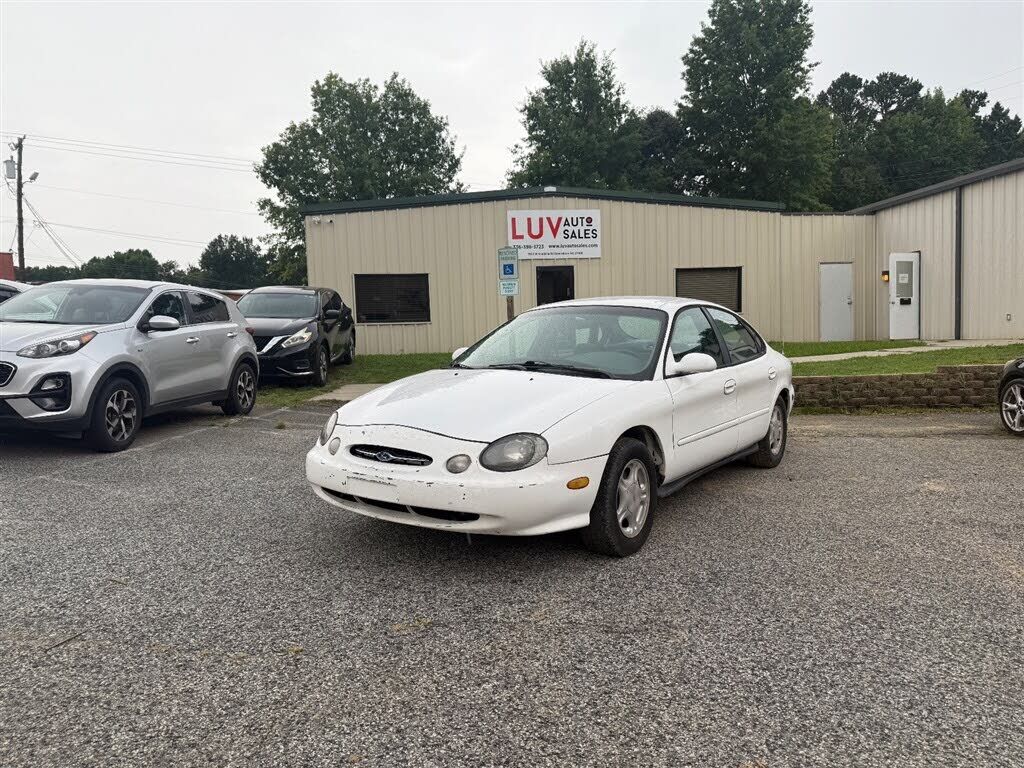 Ford Taurus