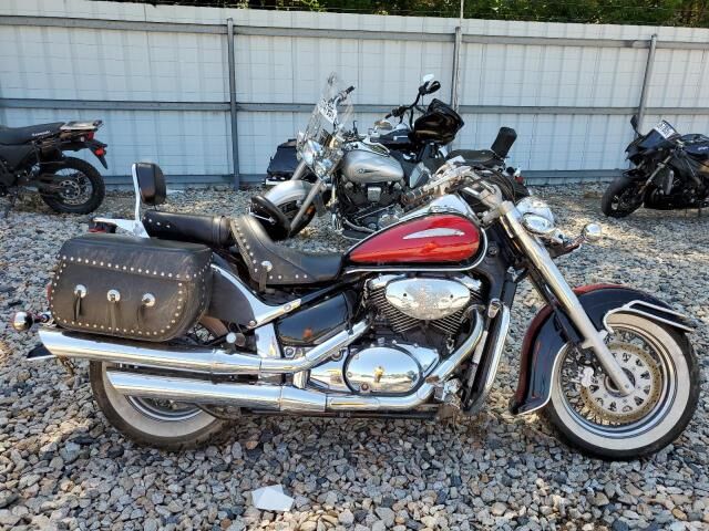 Suzuki VL800