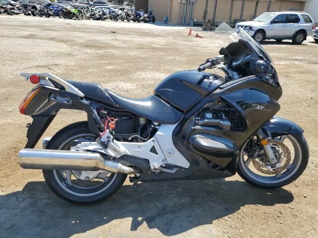 Honda ST1300A
