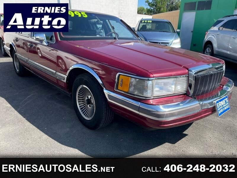 Lincoln Town Car