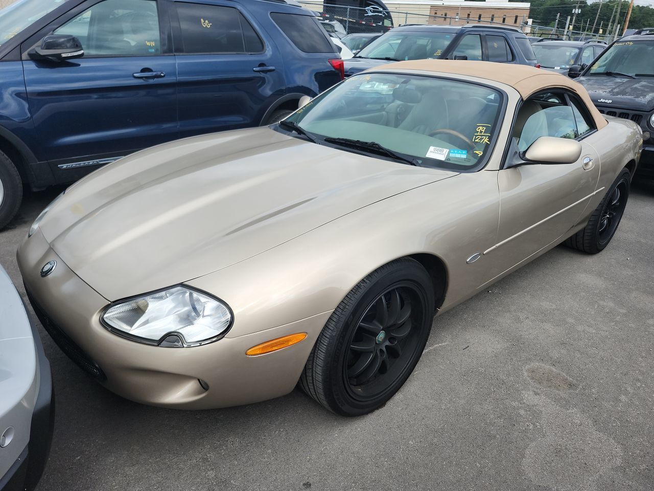 Jaguar XK8