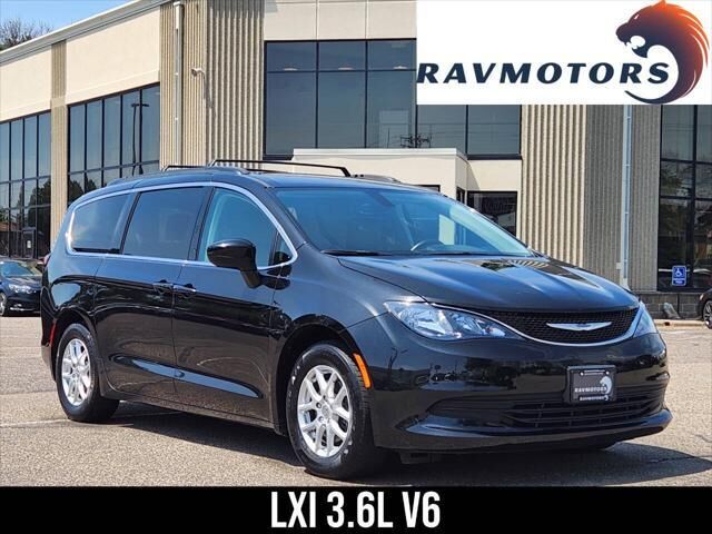 2020 Chrysler Voyager