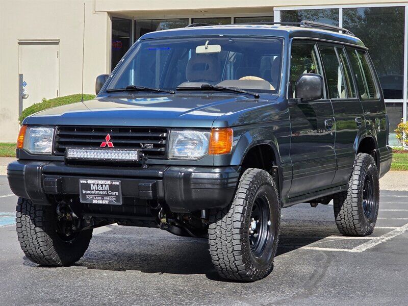 Mitsubishi Montero