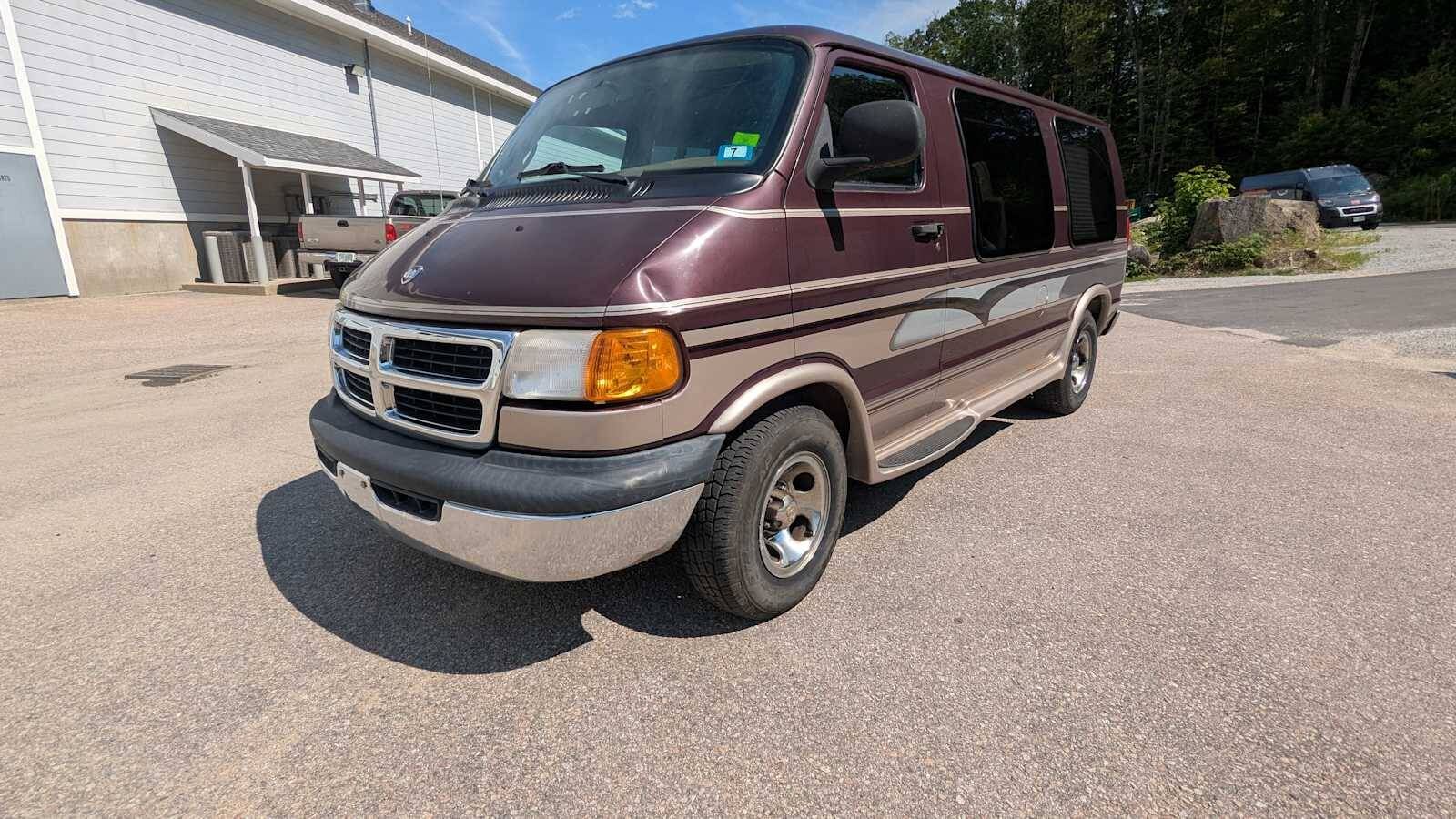 Dodge Ram Van