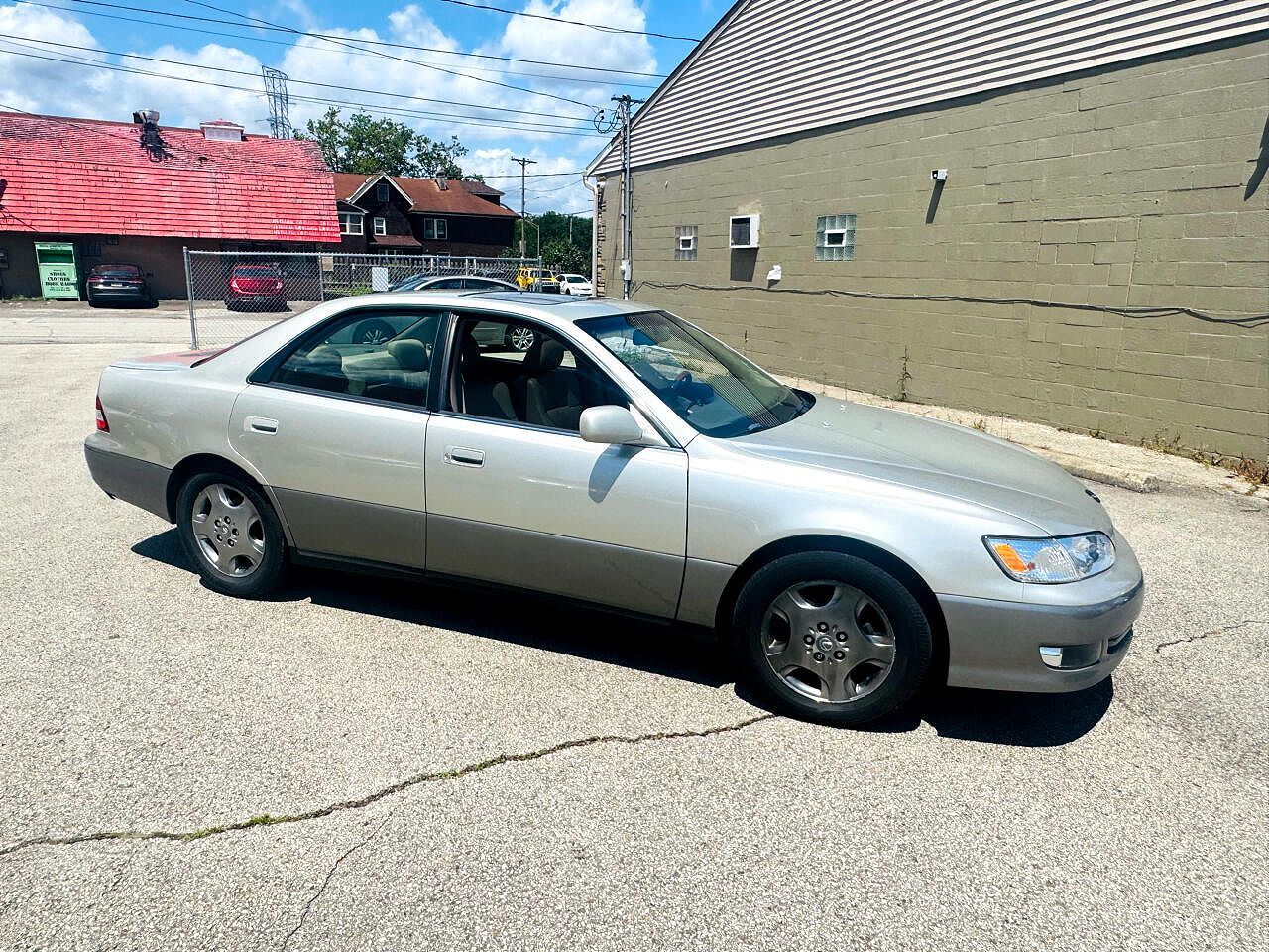 Lexus ES
