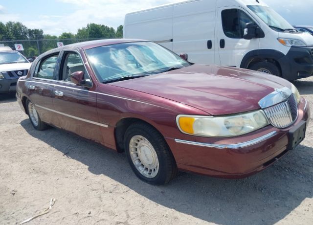 Lincoln Town Car