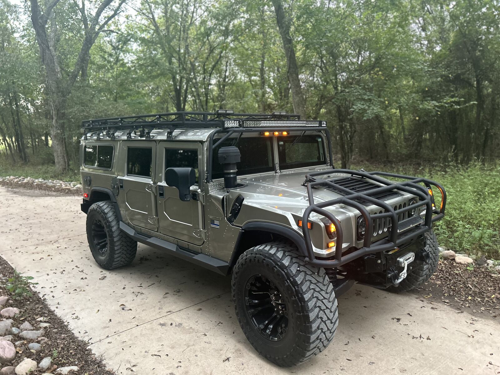 HUMMER H1