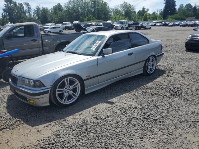 BMW 328iS