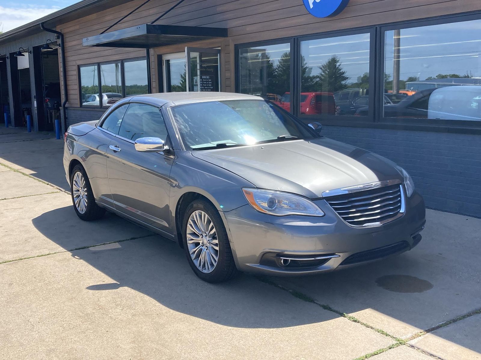 2013 CHRYSLER 200