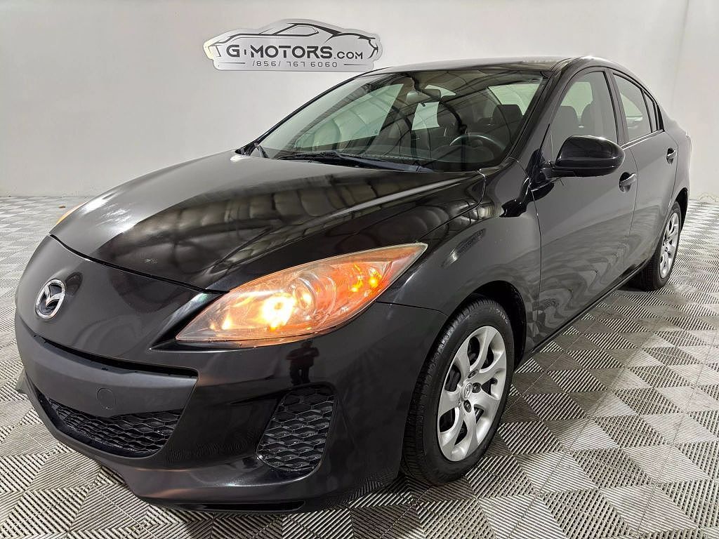2013 MAZDA Mazda3