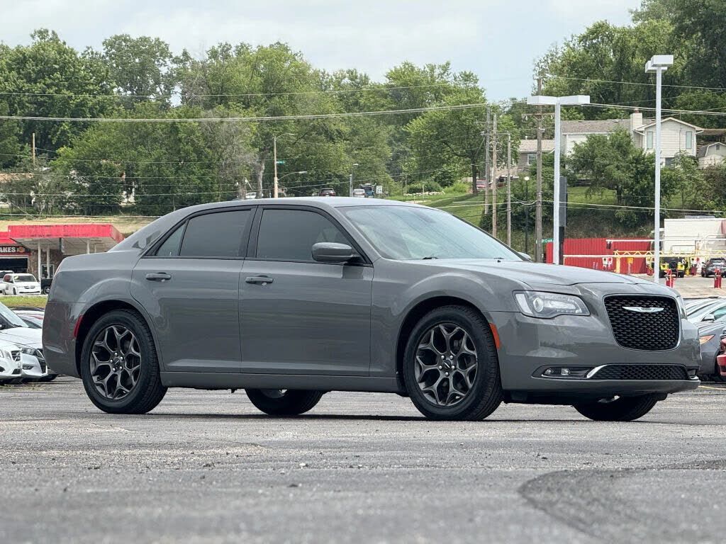 2018 CHRYSLER 300