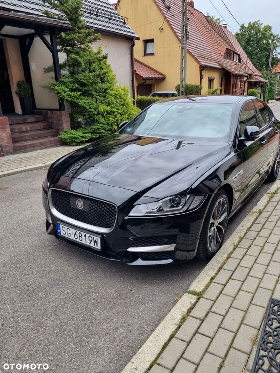 Jaguar XF