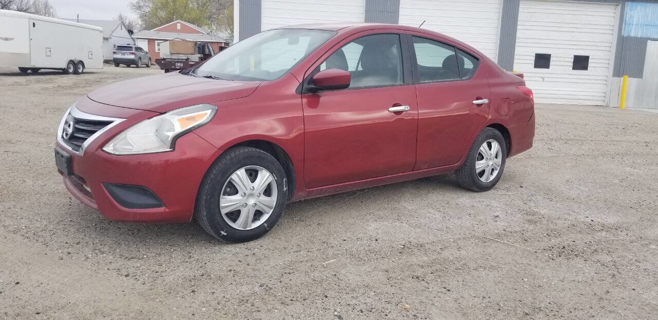 2019 NISSAN Versa
