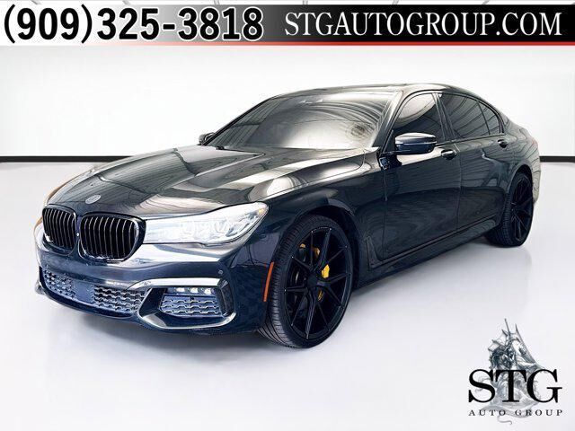 BMW 740i