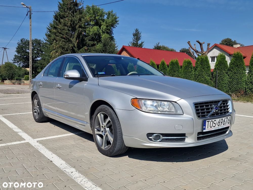 Volvo S80