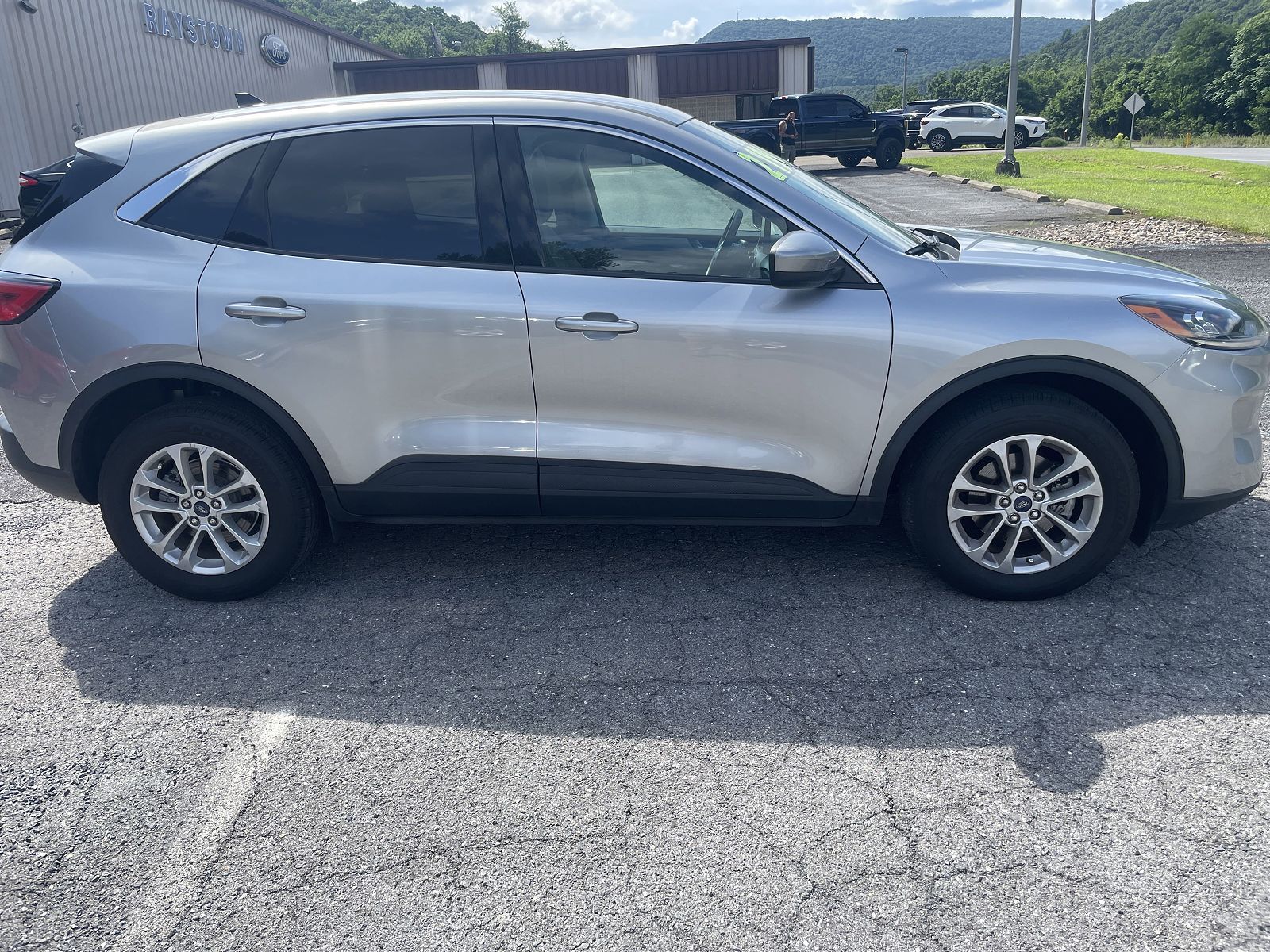 2021 FORD Escape