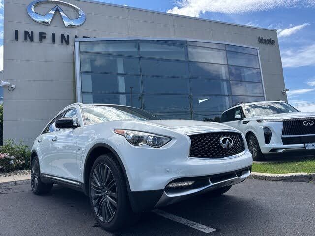 Infiniti QX70