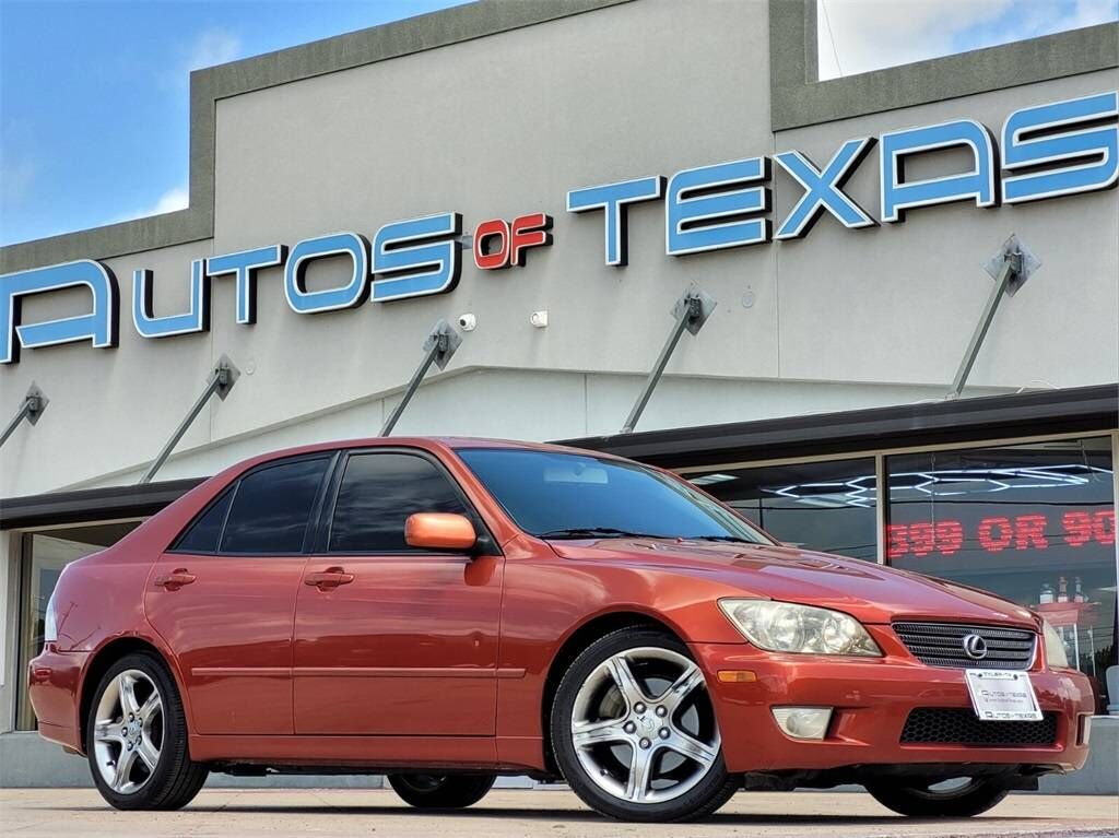 Lexus IS