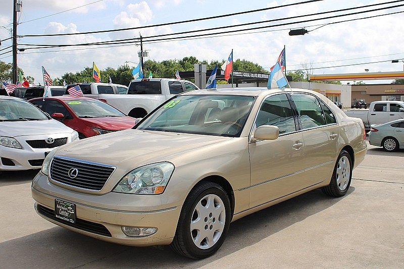 Lexus LS