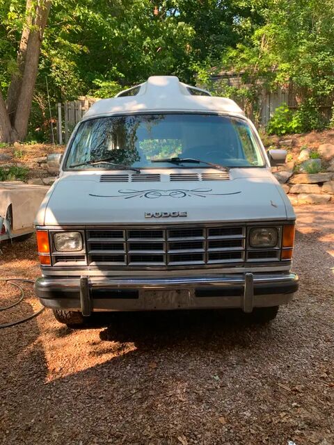 Dodge Ram Van