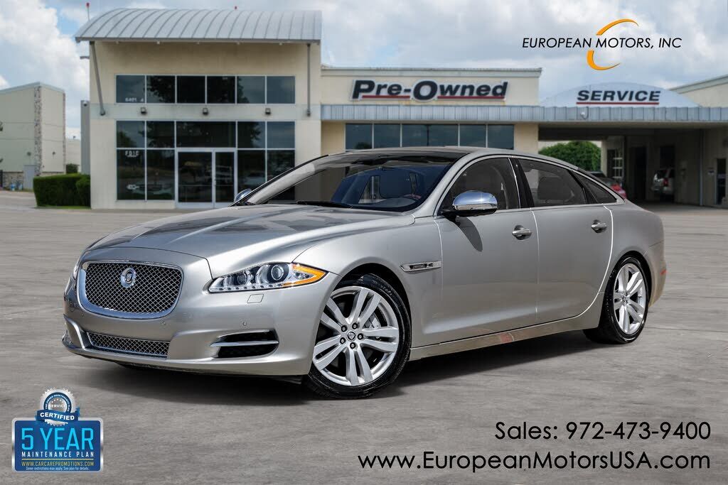 Jaguar XJ