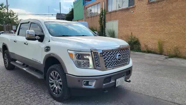 Nissan Titan