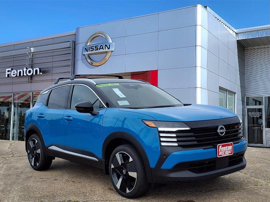 2025 NISSAN Kicks