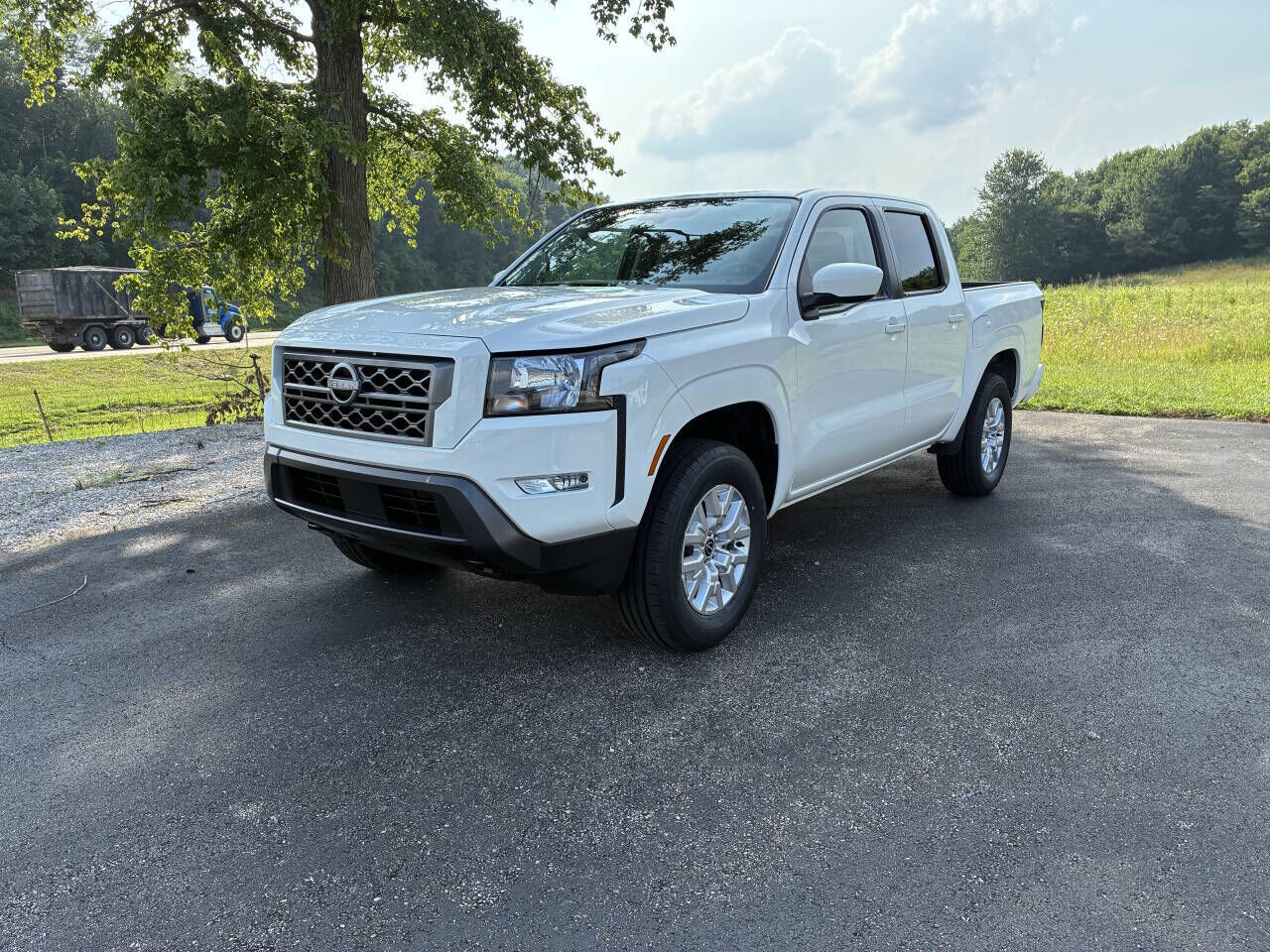 2024 NISSAN Frontier