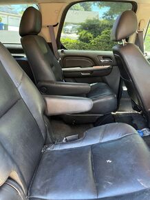 2011 CADILLAC Escalade - VIN Decoder