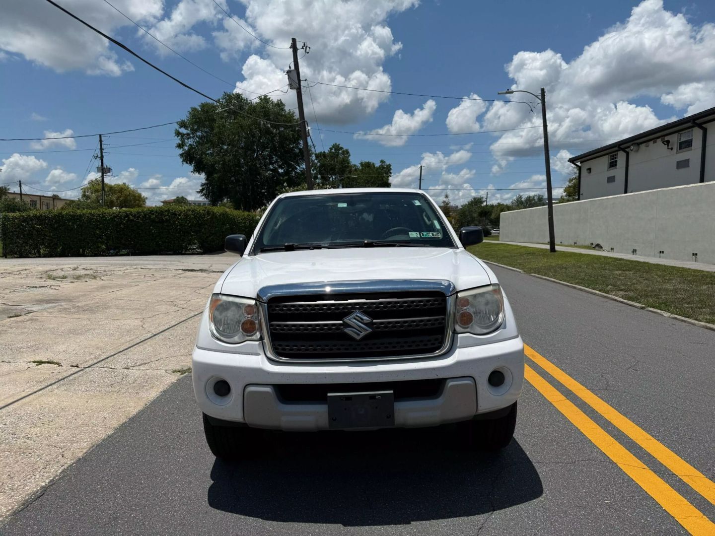 Suzuki Equator