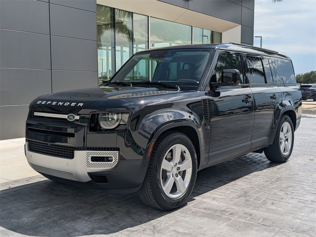 2025 LAND ROVER Defender