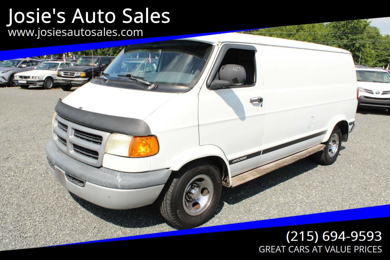 Dodge Ram Van