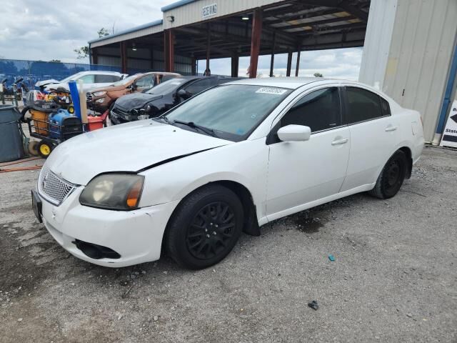 Mitsubishi Galant