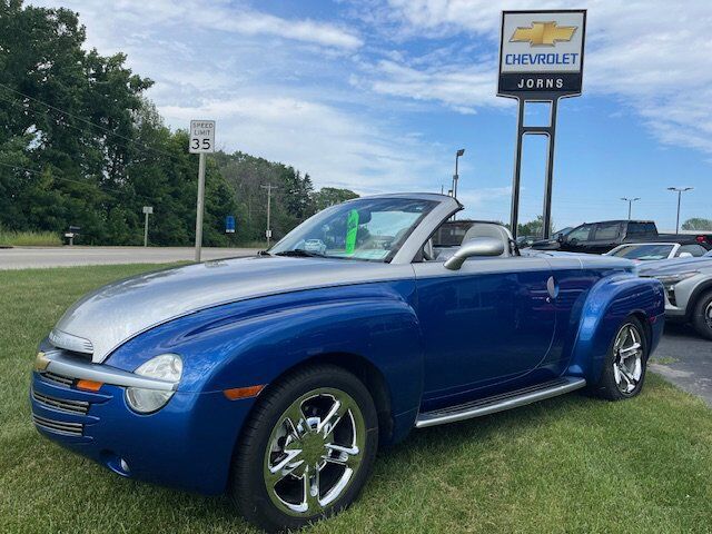 2004 CHEVROLET SSR