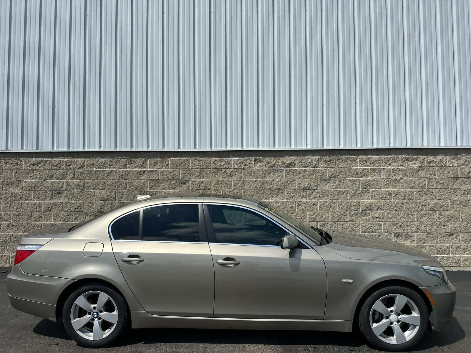 BMW 528xi