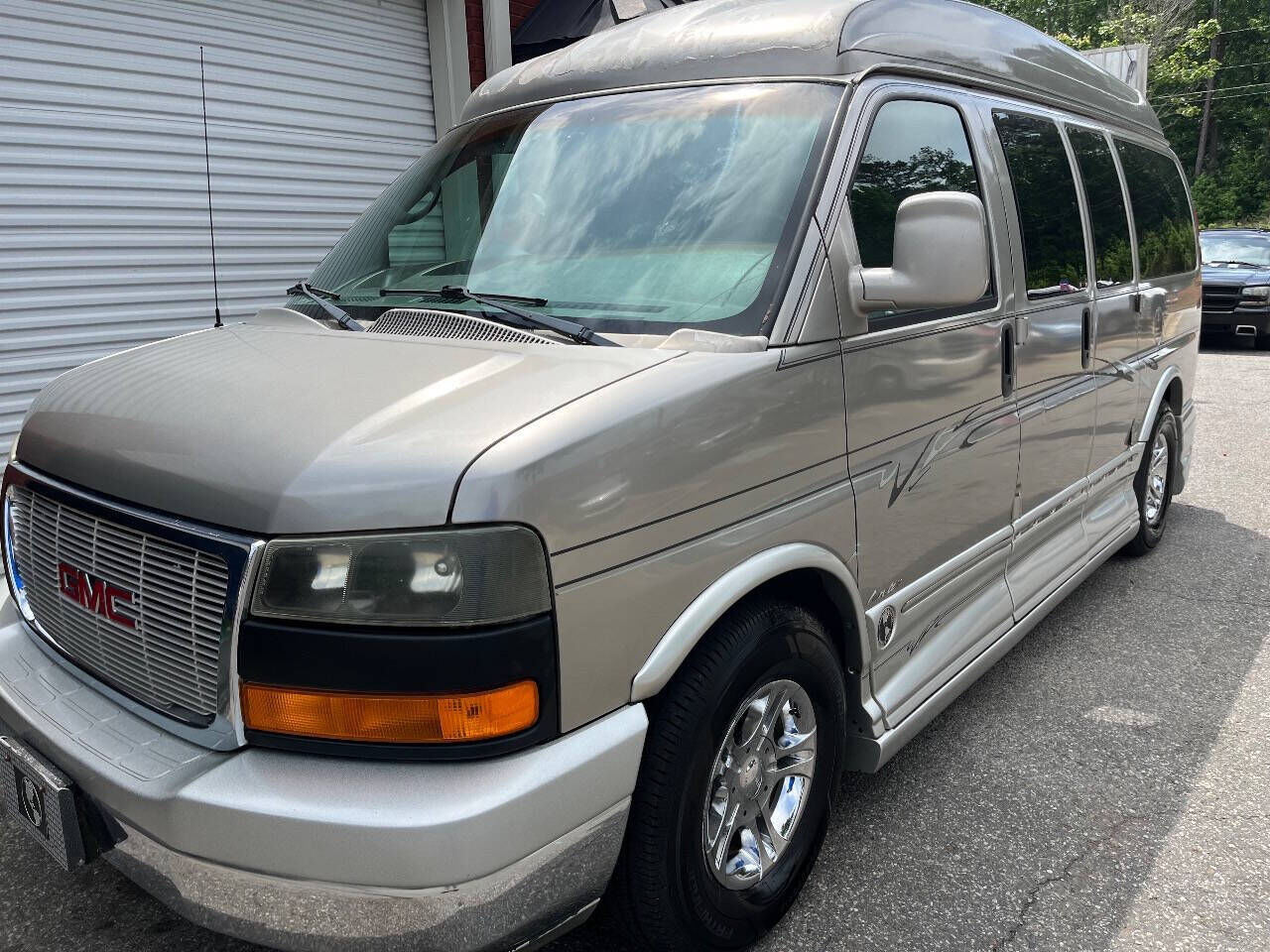 GMC Savana