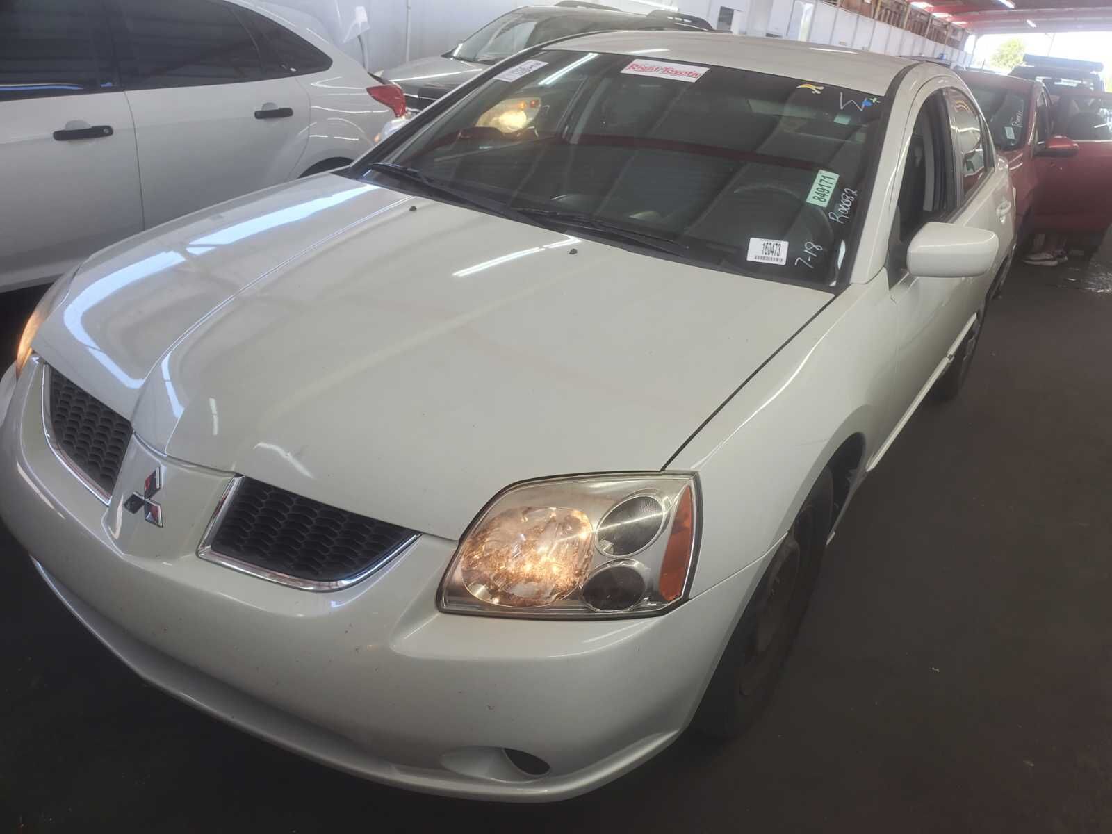 Mitsubishi Galant