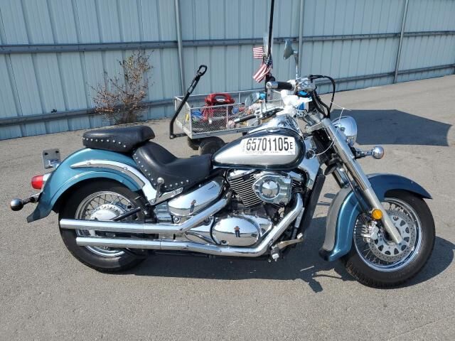 Suzuki VL800K