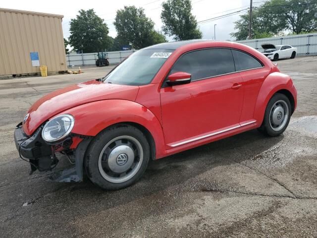 2012 VOLKSWAGEN Beetle