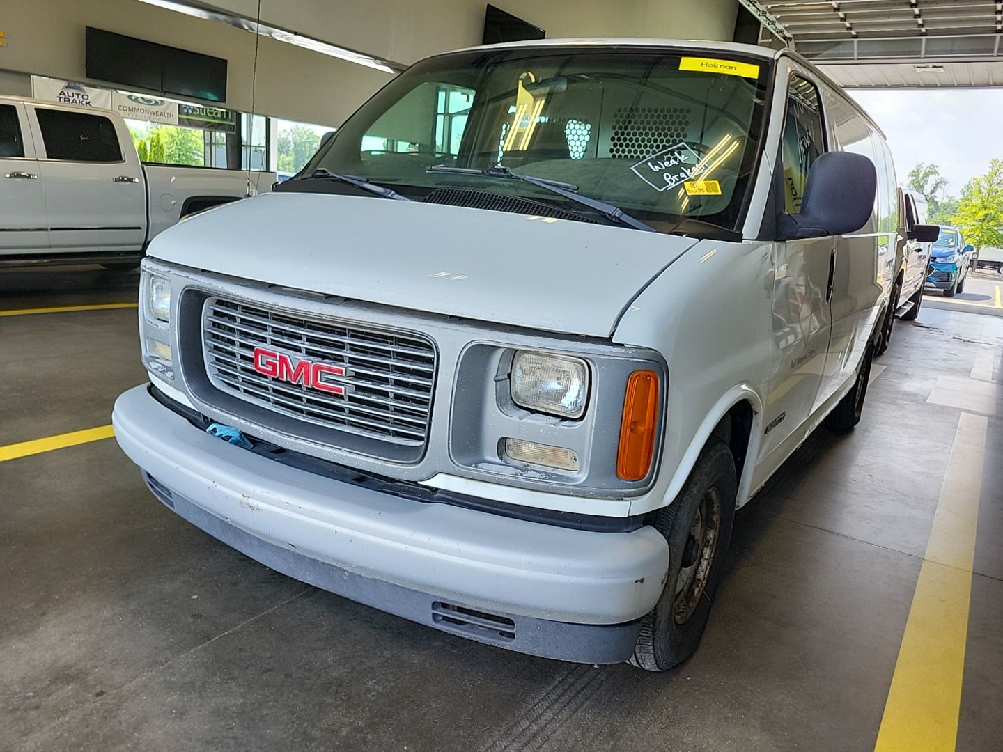 GMC Savana