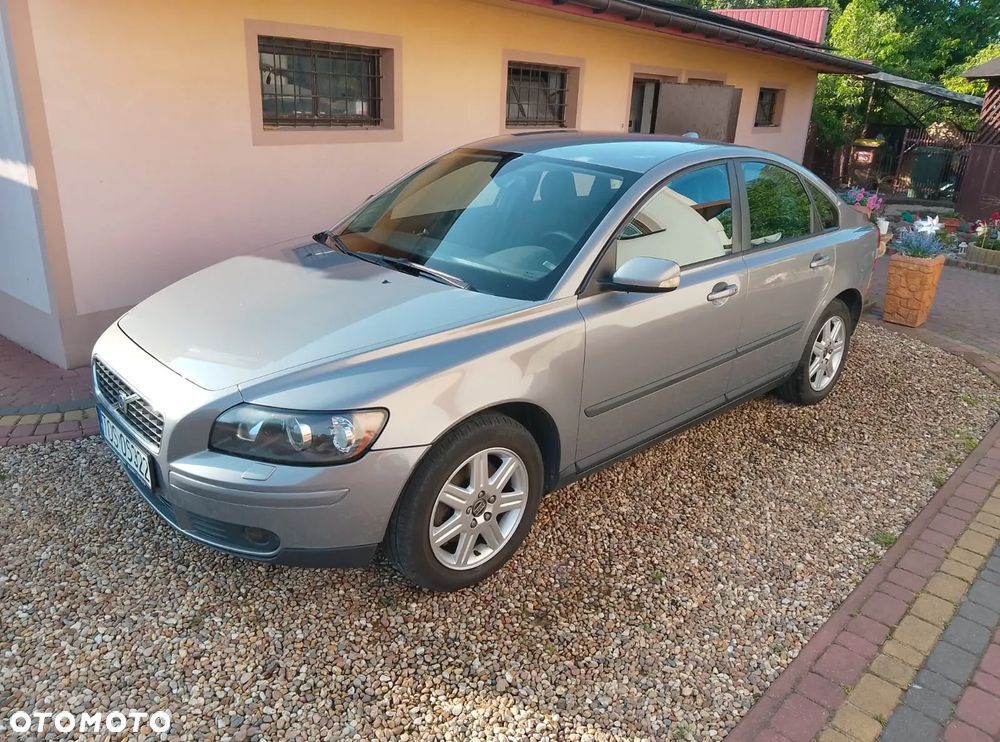 Volvo S40