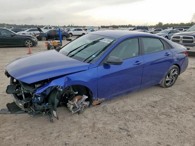 2025 HYUNDAI Elantra