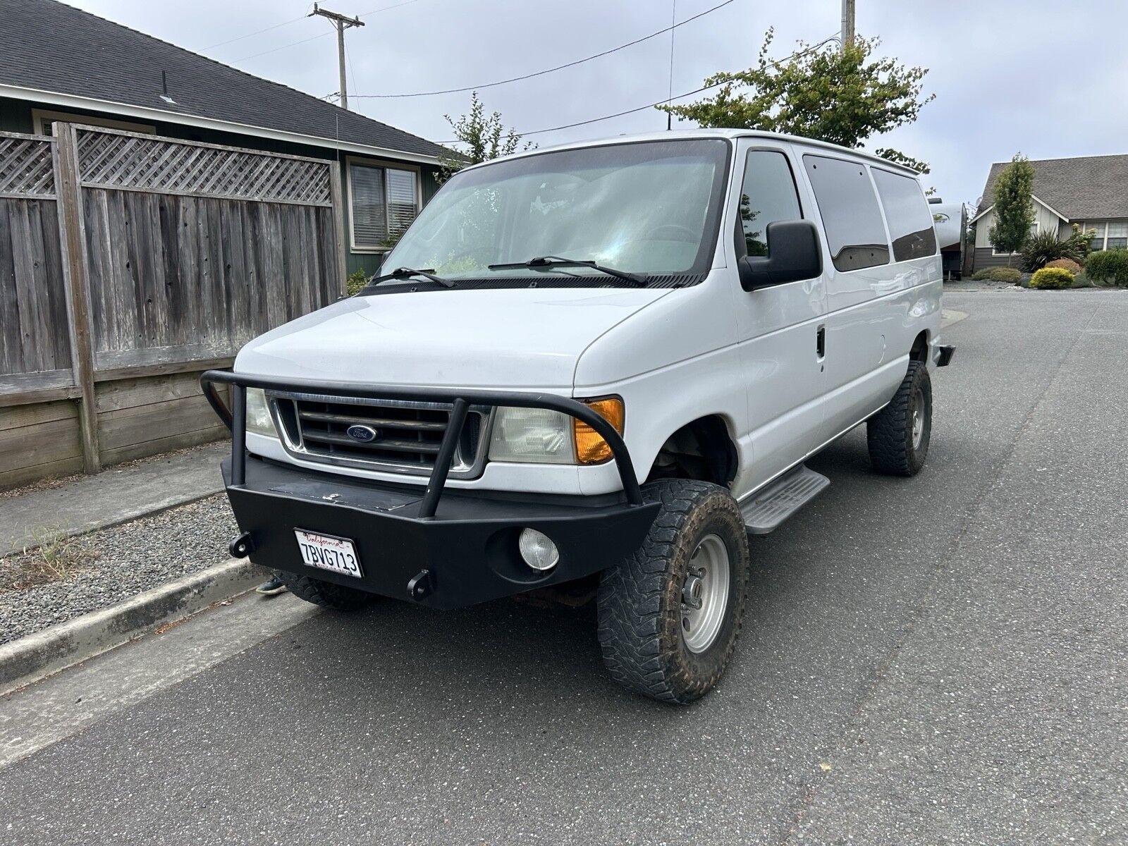 Ford E-350