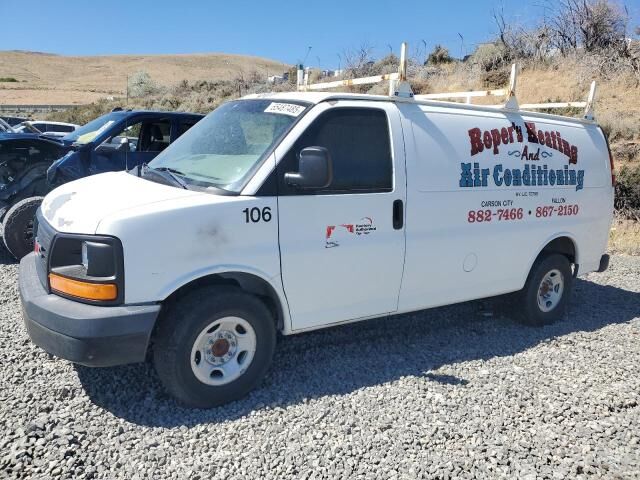 GMC Savana