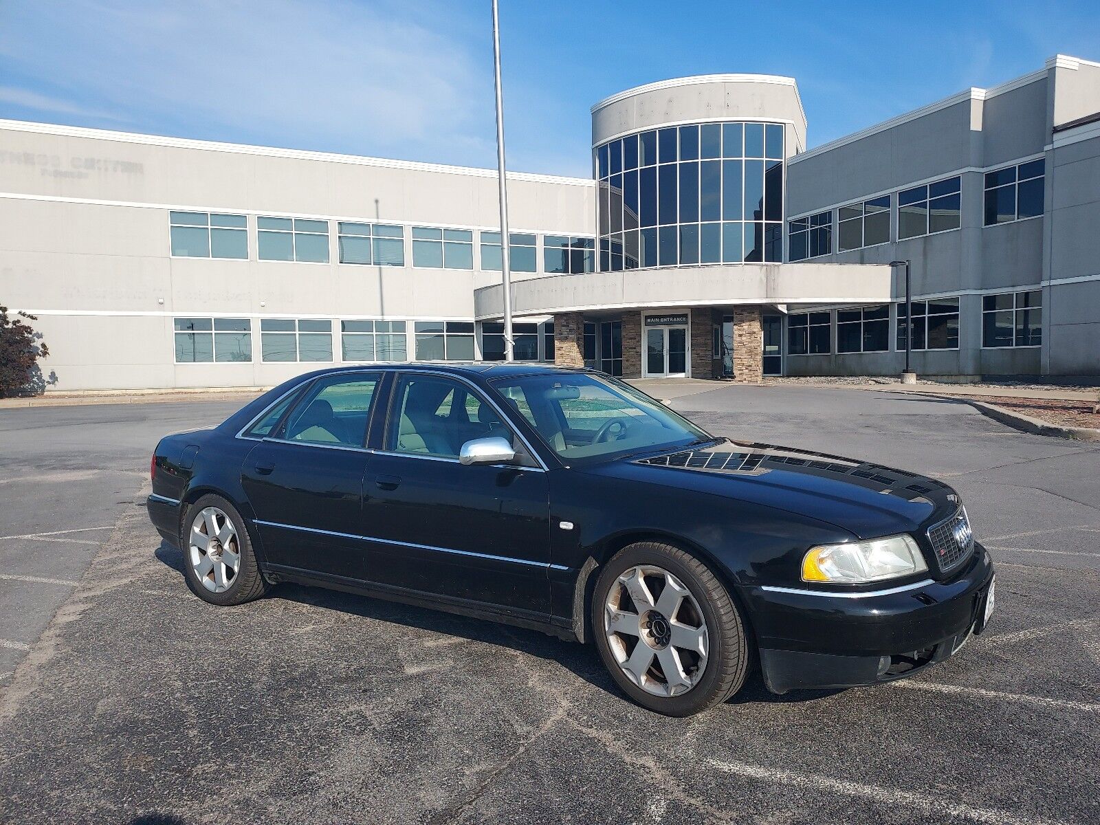Audi S8