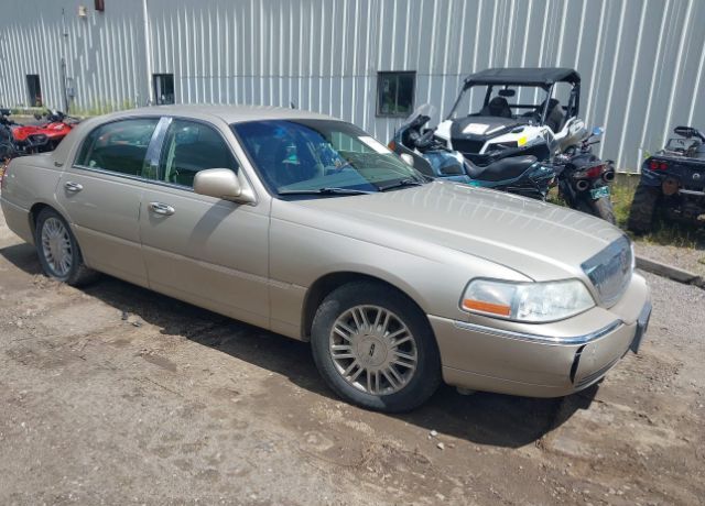 Lincoln Town Car