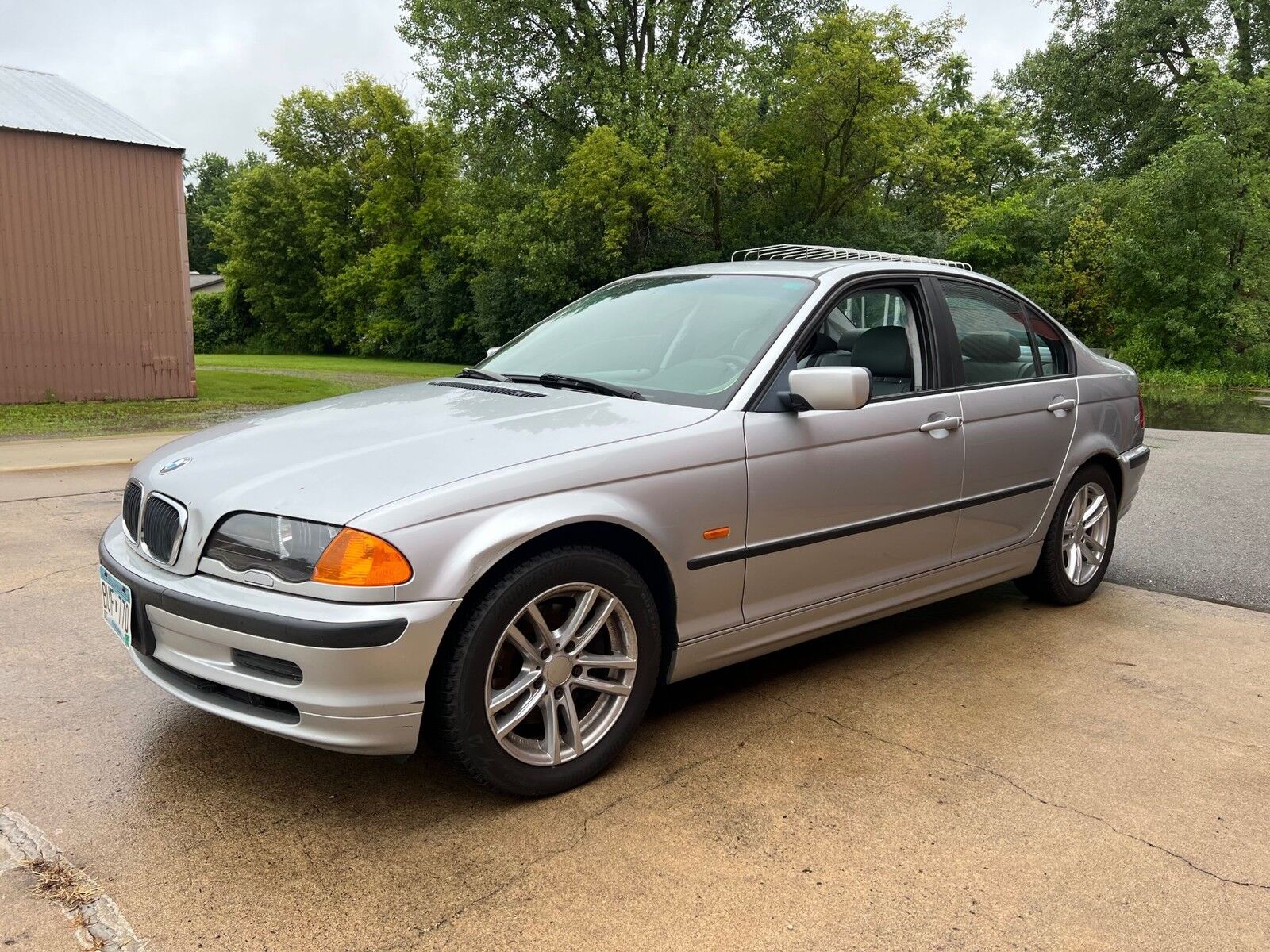 BMW 325i