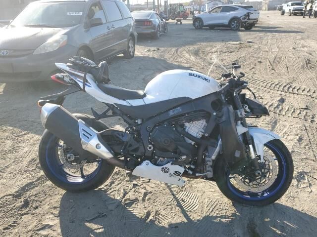 2023 SUZUKI GSX-R1000